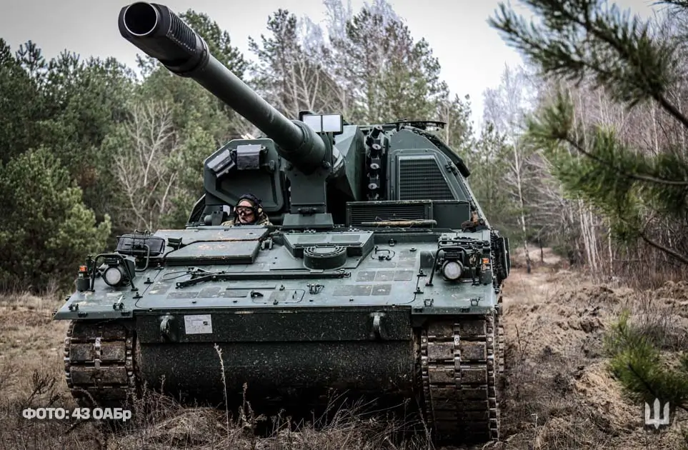 German-delivered PzH 2000 from ex-Qatari stocks