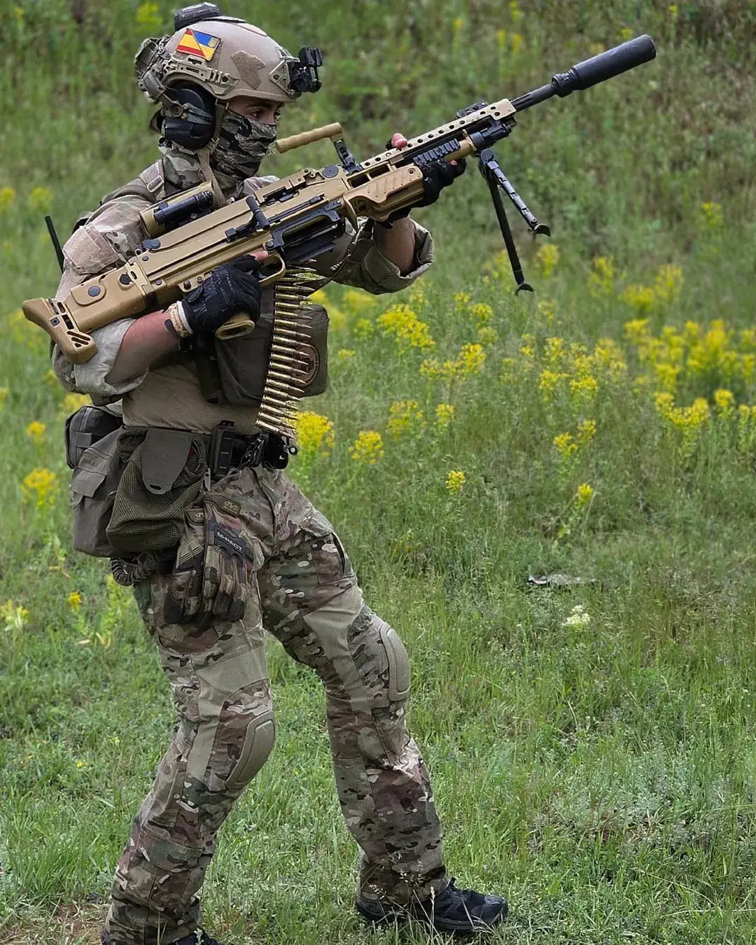 Spanish volunteer with an MG5