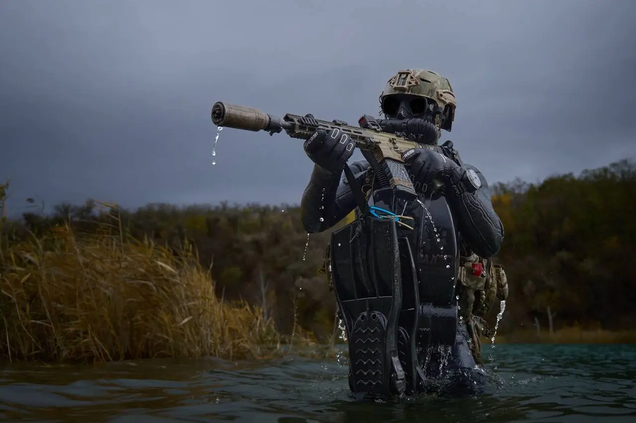 Ukrainian SOF together with his MK 556